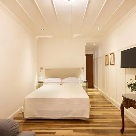 Despotiko Hotell 4*