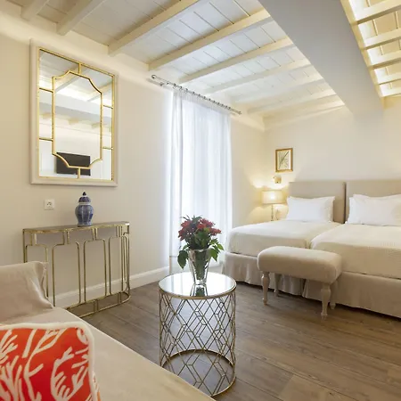Despotiko Hotell 4*