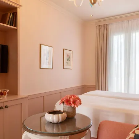 Despotiko Hotell