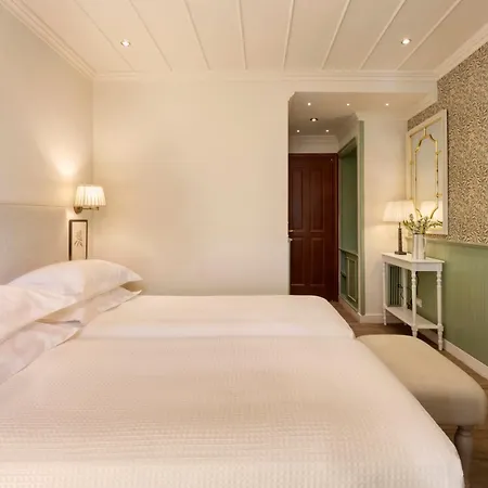 Hotell Despotiko 4*